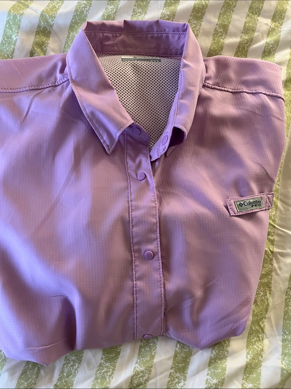 Columbia Women’s Lavender Snap-Down front with 2 side pockets